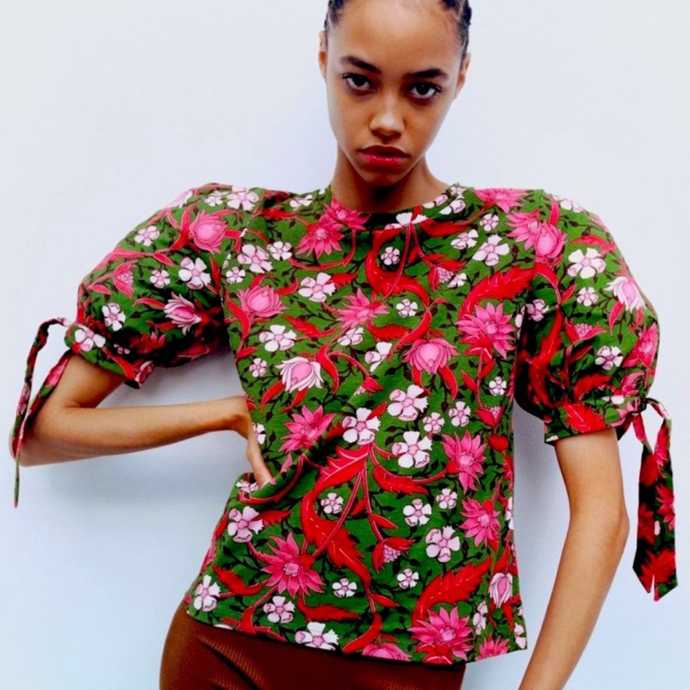 Zara Green and Pink Floral Blouse size medium.